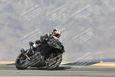 media/Nov-16-2025-Race Pace (Sun) [[8c5fa54630]]/Verified Riders/5-Turn 9 (1135am)/